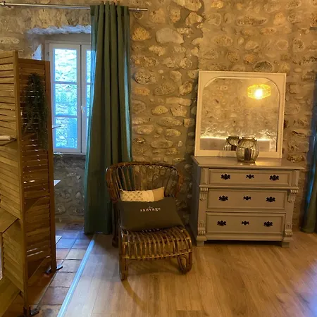 Le Bruit De L'eau Guest house *